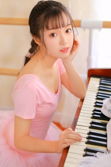 美女MM131