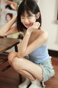 内裤美女教师动漫